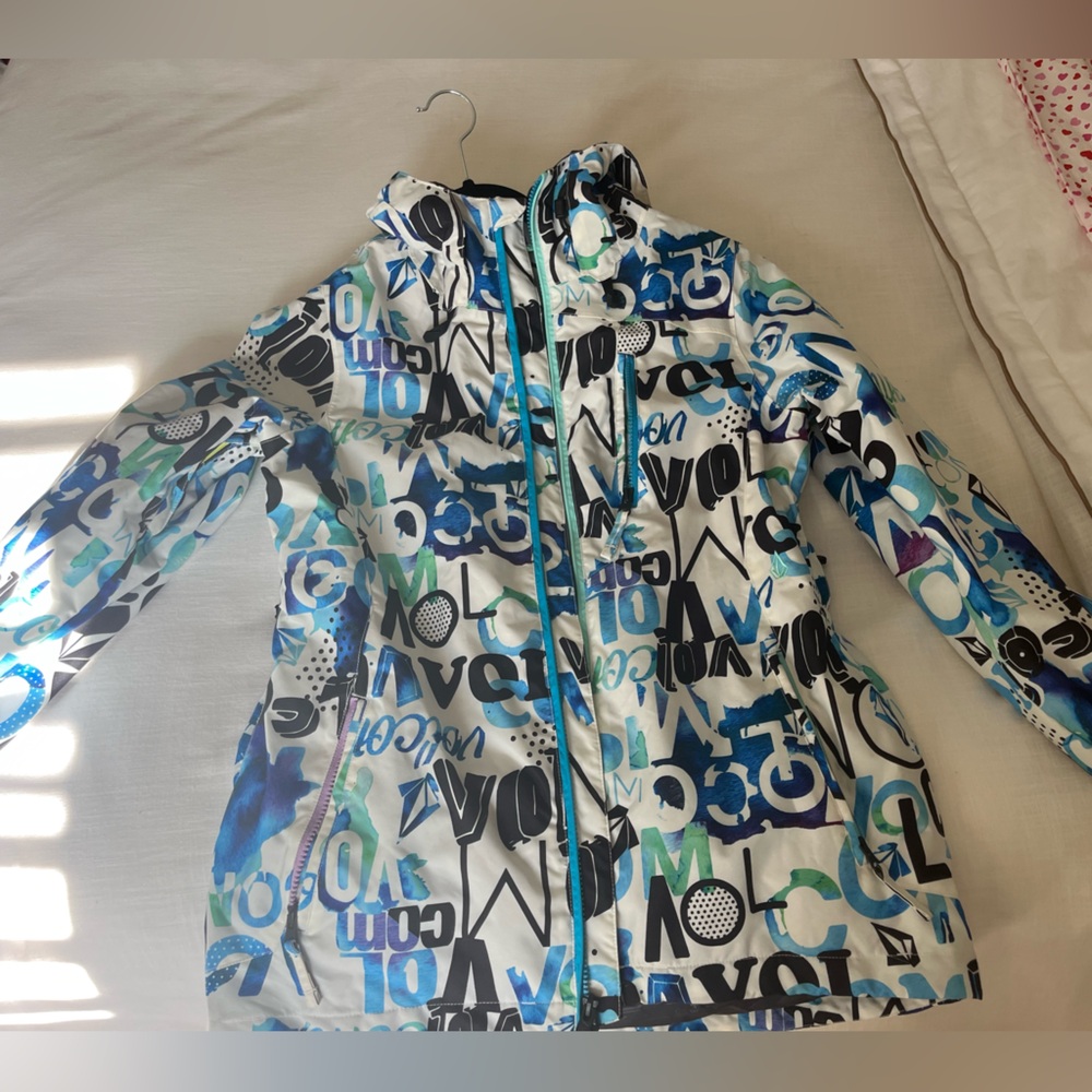 Volcom snow jacket size M womens